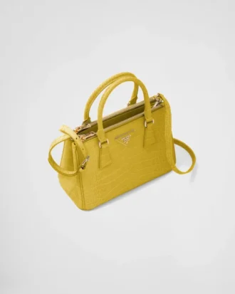 Bolso pequeño Prada Galleria de piel de cocodrilo Bolso pequeño Prada Galleria de piel de cocodrilo