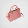 Bolso pequeño Prada Galleria de piel de cocodrilo Bolso pequeño Prada Galleria de piel de cocodrilo