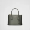 Bolso pequeño Prada Galleria de piel Saffiano Ombra Bolso pequeño Prada Galleria de piel Saffiano Ombra