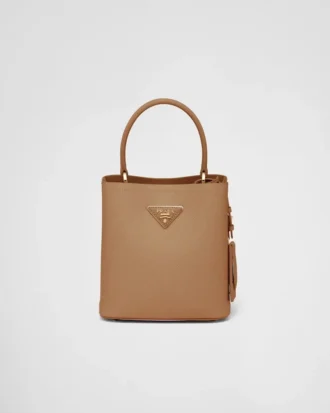 Bolso pequeño Prada Panier de piel Saffiano