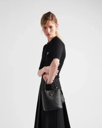 Bolso pequeño Prada Panier de piel Saffiano