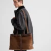 Bolso Prada Buckle de ante con cinturón