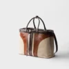 Bolso Prada de cuero envejecido con hebilla y cinturón