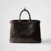Bolso Prada de napa con hebilla y cinturón Bolso Prada de napa con hebilla y cinturón