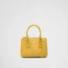 Bolso Prada Galleria Mini de piel de lagarto Bolso Prada Galleria Mini de piel de lagarto