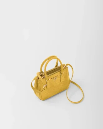 Bolso Prada Galleria Mini de piel de lagarto
