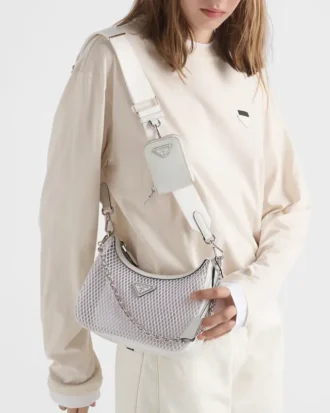 bolso prada re edition 2005 de malla y piel cepillada 2 1 330x413 - Bolso Prada Re-Edition 2005 de malla y piel cepillada