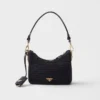 Bolso Prada Re-Edition Mini Crochet Bolso Prada Re-Edition Mini Crochet