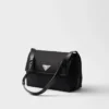 Bolso Prada Traveller mediano acolchado de Re-Nylon Bolso Prada Traveller mediano acolchado de Re-Nylon