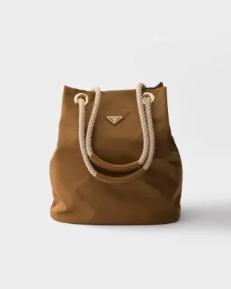 Bolso tipo cubo grande Prada Mariner de Re-Nylon