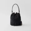 Bolso tipo cubo mini de ganchillo y piel Bolso tipo cubo mini de ganchillo y piel