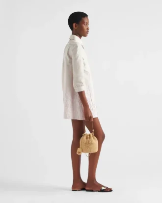 Bolso tipo cubo mini de ganchillo y piel