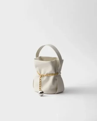 Bolso tipo cubo Prada Petit Sac Noir Mini de piel napa