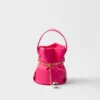 Bolso tipo cubo Prada Petit Sac Noir Mini de Re-Nylon y piel napa Bolso tipo cubo Prada Petit Sac Noir Mini de Re-Nylon y piel napa