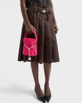 Bolso tipo cubo Prada Petit Sac Noir Mini de Re-Nylon y piel napa
