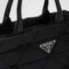Bolso tote acolchado pequeño de Re-Nylon Bolso tote acolchado pequeño de Re-Nylon