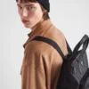 Bolso tote de Re-Nylon y piel Saffiano Bolso tote de Re-Nylon y piel Saffiano