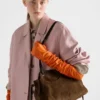 Bolso tote grande de ante Prada Carry Bolso tote grande de ante Prada Carry