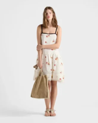 Bolso tote grande de ante y ganchillo