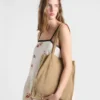 Bolso tote grande de ante y ganchillo Bolso tote grande de ante y ganchillo