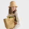 Bolso tote grande de ganchillo con detalles de piel Bolso tote grande de ganchillo con detalles de piel