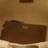 Bolso tote grande de ganchillo con detalles de piel Bolso tote grande de ganchillo con detalles de piel