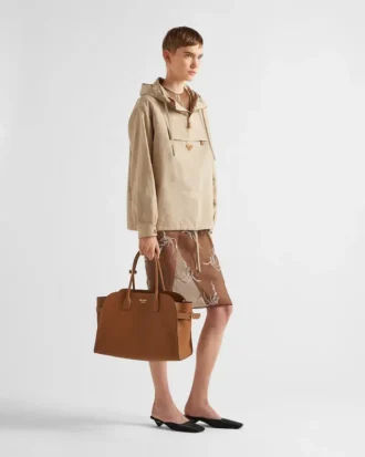 Bolso tote grande de piel con hebillas