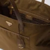 Bolso tote grande Prada Re-Edition 1978 de Re-Nylon y piel Saffiano Bolso tote grande Prada Re-Edition 1978 de Re-Nylon y piel Saffiano