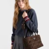Bolso tote mediano acolchado de Re-Nylon y piel Bolso tote mediano acolchado de Re-Nylon y piel