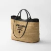 Bolso tote mediano de ganchillo y cuero Bolso tote mediano de ganchillo y cuero