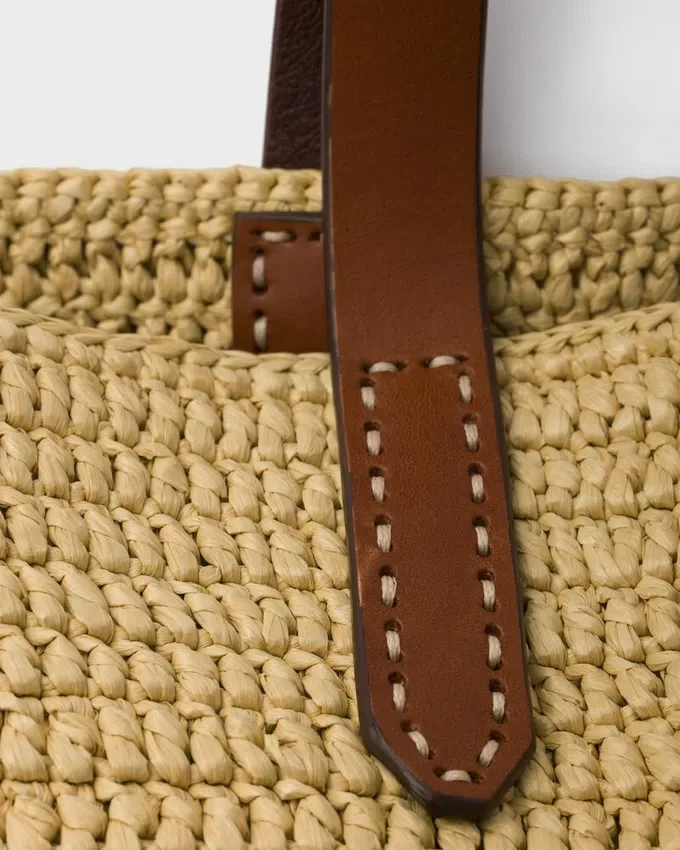 Bolso tote mediano de ganchillo y cuero Bolso tote mediano de ganchillo y cuero