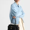Bolso tote mediano Prada Explore de Re-Nylon y piel Bolso tote mediano Prada Explore de Re-Nylon y piel