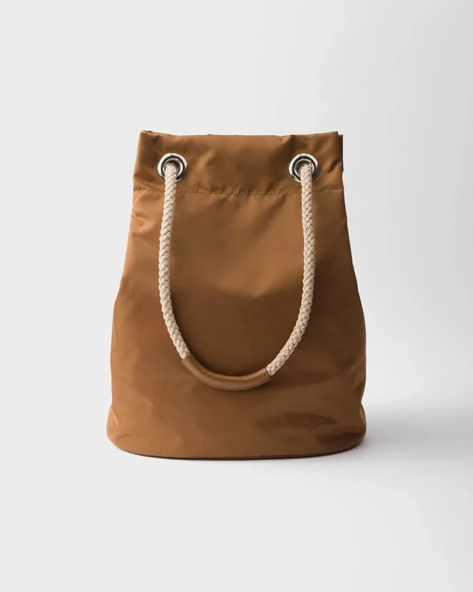 Bolso tote mediano Prada Mariner de Re-Nylon Bolso tote mediano Prada Mariner de Re-Nylon