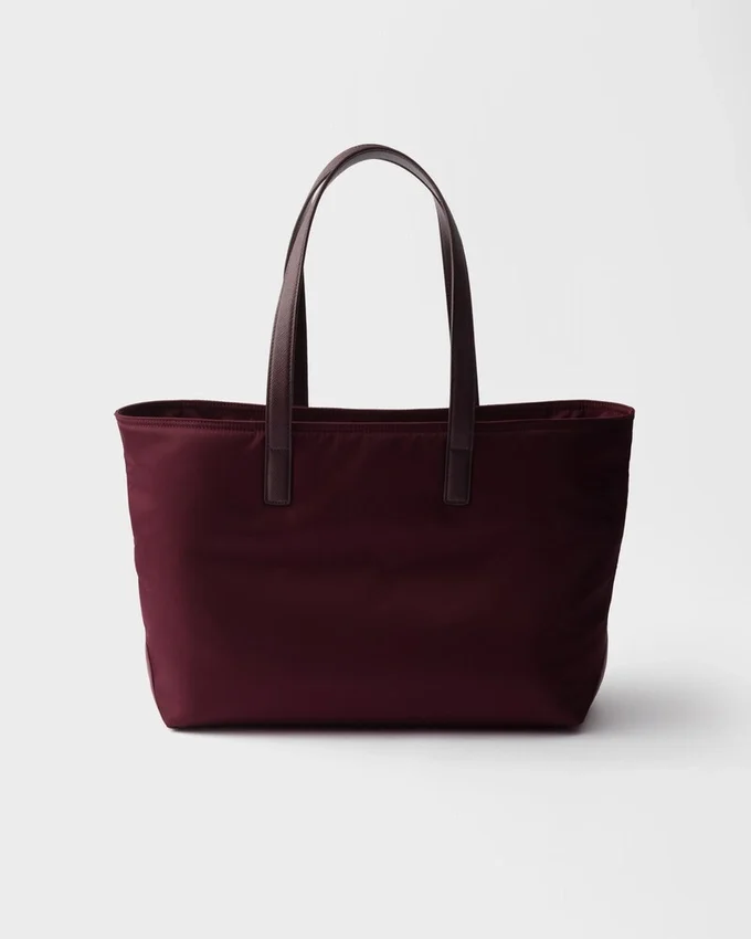 Bolso tote mediano Prada Re-Edition 1978 de Re-Nylon y piel Saffiano Bolso tote mediano Prada Re-Edition 1978 de Re-Nylon y piel Saffiano