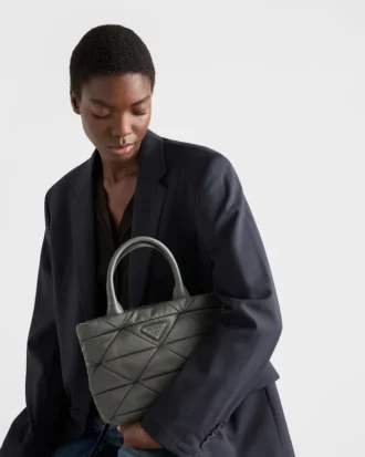Bolso tote pequeño acolchado de Re-Nylon