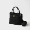 Bolso tote pequeño acolchado de Re-Nylon Bolso tote pequeño acolchado de Re-Nylon
