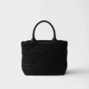 Bolso tote pequeño acolchado de Re-Nylon Bolso tote pequeño acolchado de Re-Nylon