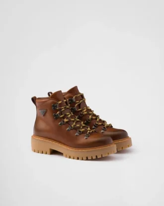 Botines de cuero con cordones