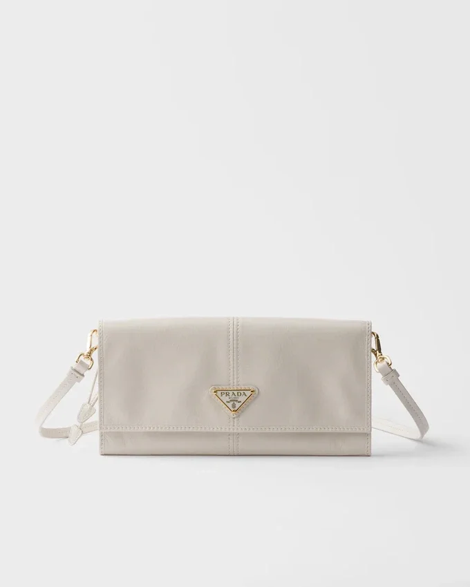 Cartera de piel con correa para el hombro Cartera de piel con correa para el hombro