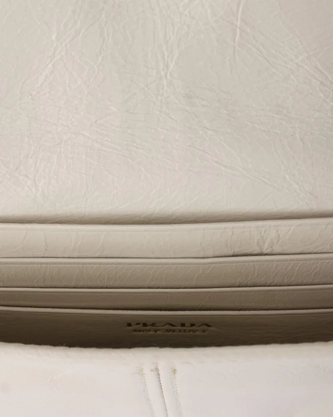 Cartera de piel con correa para el hombro Cartera de piel con correa para el hombro