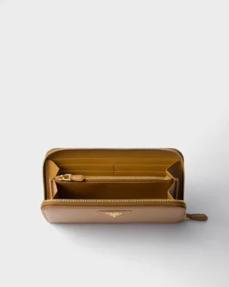 Cartera grande de piel