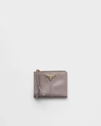 Cartera pequeña de piel