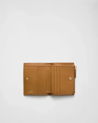 Cartera pequeña de piel