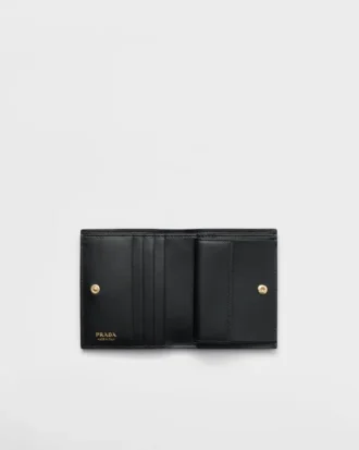 Cartera pequeña de piel