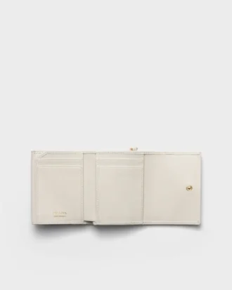 Cartera pequeña de piel