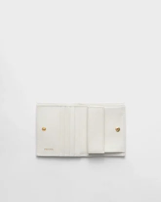 Cartera pequeña de piel Saffiano