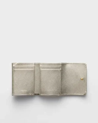 Cartera pequeña de piel Saffiano