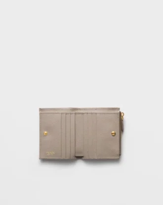 Cartera pequeña de piel Saffiano