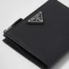 Cartera pequeña de piel Saffiano