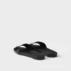 Chanclas de charol Chanclas de charol
